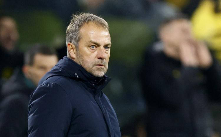 弗里克规范队内风气，小将避免自满谈“三冠王”