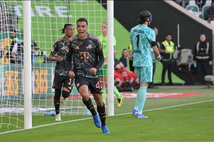 德甲结局：多特蒙德3-0杀进欧冠，拜仁4-0大胜，勒沃库森2-2爆冷